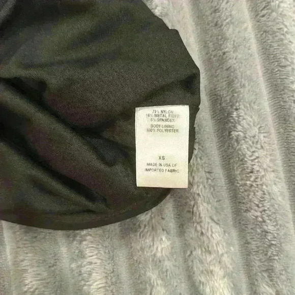 Leith Sparkly Backless Dress - size XS - Picture 7 of 8